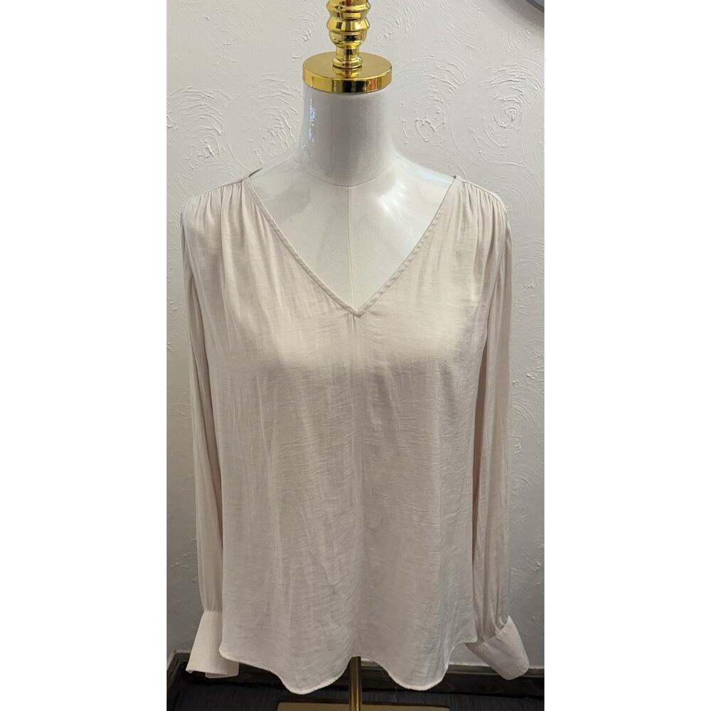 Maison d’Amelie Ivory Puff Sleeve V-Neck Blouse Size XL Classic